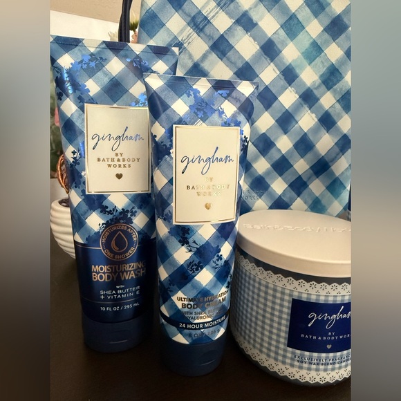 🆕💙 BATH & BODY WORKS “GINGHAM” 5-PIECE COLLECTION. BRAND NEW FULL SIZE! - Picture 3 of 10